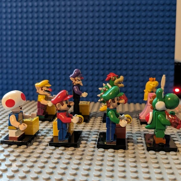 8 Minifigures - Super Mario Brothers Brick Minifigure Toy Building Action Figure - Picture 4 of 5
